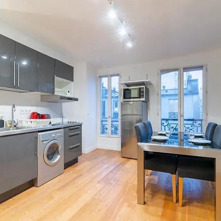 Luxurious 1 Bedroom Tour Eiffel Saint Dominique Free Netflix-3