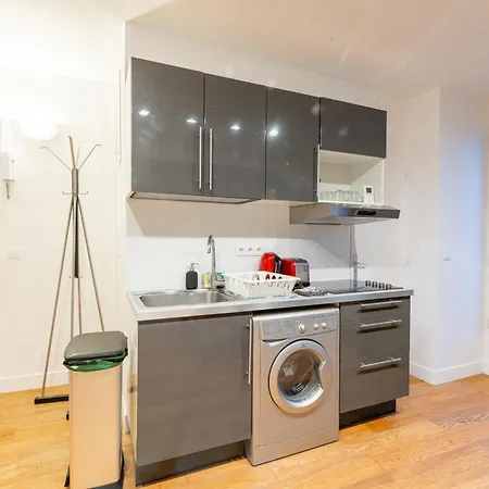 Luxurious 1 Bedroom Tour Eiffel Saint Dominique Free Netflix-3